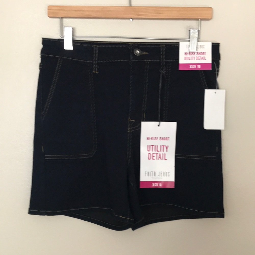 NEW‎ Faith Utility Jean Shorts. Size 10